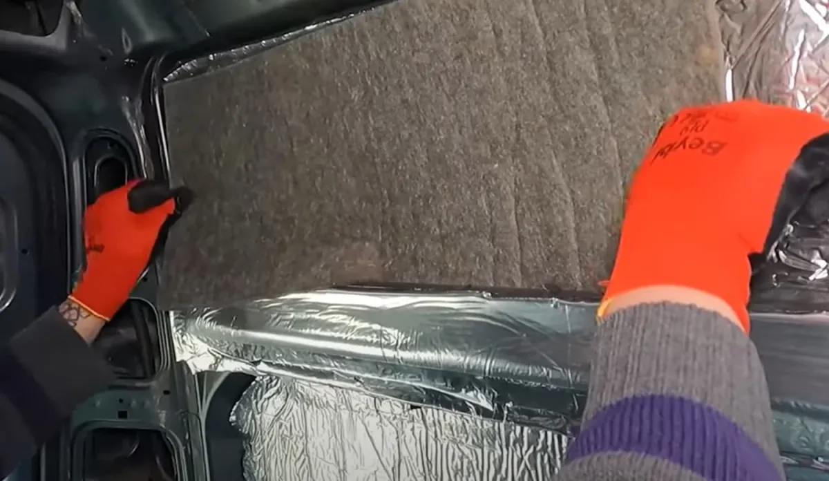 Karavan Yalıtımı: Isı ve Ses Konforu — uygulama ve kesit görseli