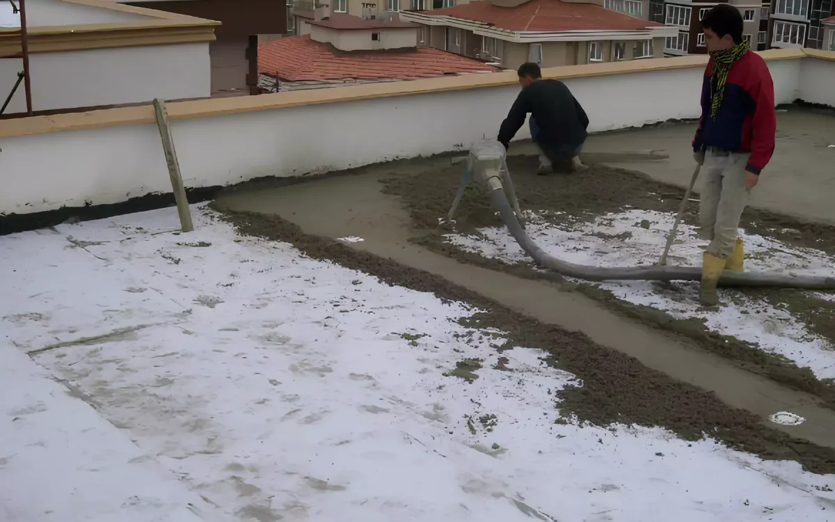 Teras Çatıda Su ve Isı Yalıtımı İlişkisi — keçe esaslı yalıtım uygulaması